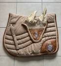 ENSEMBLE TAPIS + BONNET MARRON