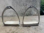 Étriers dressage