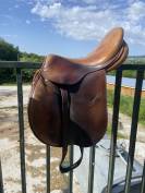 Selle Childéric + Etrivière CWD et sangle CWD