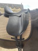 Selle de dressage Childeric DHE 