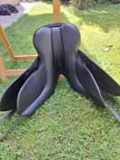 Selle de dressage Thorowgood T4 Cob GP 17 cm