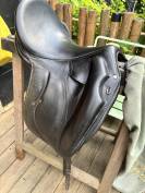 Sella da dressage Devoucoux  17.5" - 2005