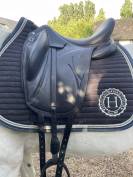 Selle dressage Makila Lab 17"