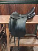 Selle dressage Childeric excellent état 