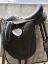 Selle de dressage Forestier Aachen 17" – état neuf