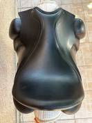 Selle de dressage 