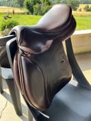 Selle cuir 17 pouces 