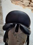 Selle de dressage 