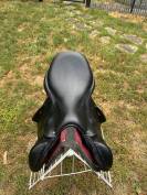 Selle Arion C2 17.5” – 2024 – Très bon état