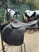 Selle mixte equipe en excellent état 
