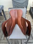 Sella da salto ostacoli   17.5" - 2010