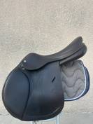Sella da salto ostacoli Equipe  17.5" - 2023