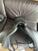 Selle de dressage Devoucoux Makila Harmonie S taille 17