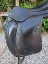 Selle de dressage 