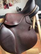 Sella da salto ostacoli CWD  17" - 2023