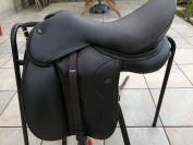 Selle WOW 17 pouces noire complète