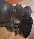 Selle de dressage Bates 17,5
