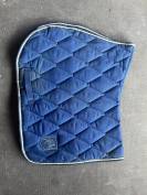 Tapis bleu marine 