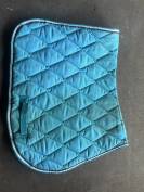 Tapis bleu émeraude 