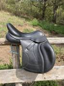 Selle Bates mixte 17 pouces 