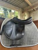 Selle childeric noire 17’