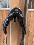 A vendre selle de dressage Amerigo