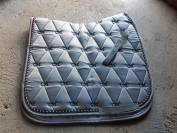 Tapis de dressage gris