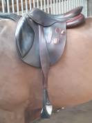 Selle GBS semi-creuse 17 pouces marron