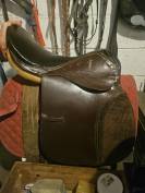 Selle cuire 17.5