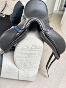 Selle dressage  CWD 18’´noire neuve 