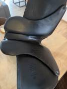 Selle dressage devoucoux makila Lab 17”5