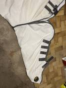 Couverture anti mouche