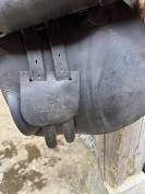 Selle childeric noire taille 17 