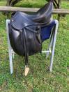 Selle de dressage Fleur de Lys - 17 pouces