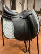 Childeric dressage DHE 17’5