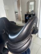 SELLE DE DRESSAGE CHILDERIC 