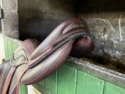 Sella da salto ostacoli Devoucoux  17.5" - 2023