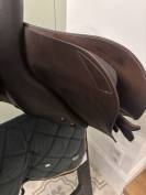 Sella da salto ostacoli Antar&egrave;s  17.5" - 2015