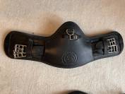 selle de dressage forestier Aachen 17,5"