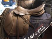 Selle d&rsquo;obstacle comme neuve 