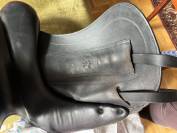 Selle de dressage Childeric eqquipee