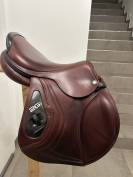 Sella da salto ostacoli CWD  17.5" - 2025