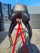 Selle dressage Thorowgood T8 haut de garrot