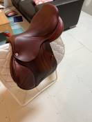 CWD - Selle Optim Close Contact 17''