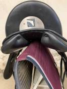 Selle Childeric DPL 17.5' toute &eacute;quip&eacute;e