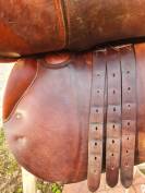 Selle Childeric 17' marron clair