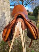 Selle Childeric 17' marron clair