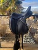Selle de dressage Devoucoux 