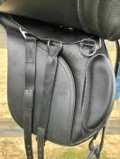 Selle Kent and Masters S-series Low Wither GP 17" Noire