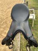 Selle Kent and Masters S-series Low Wither GP 17" Noire